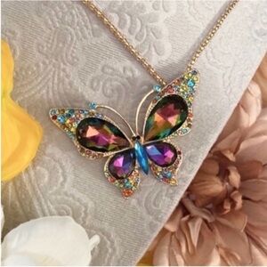 Butterfly Pendant Gemstone Necklace Multicolor NEW!